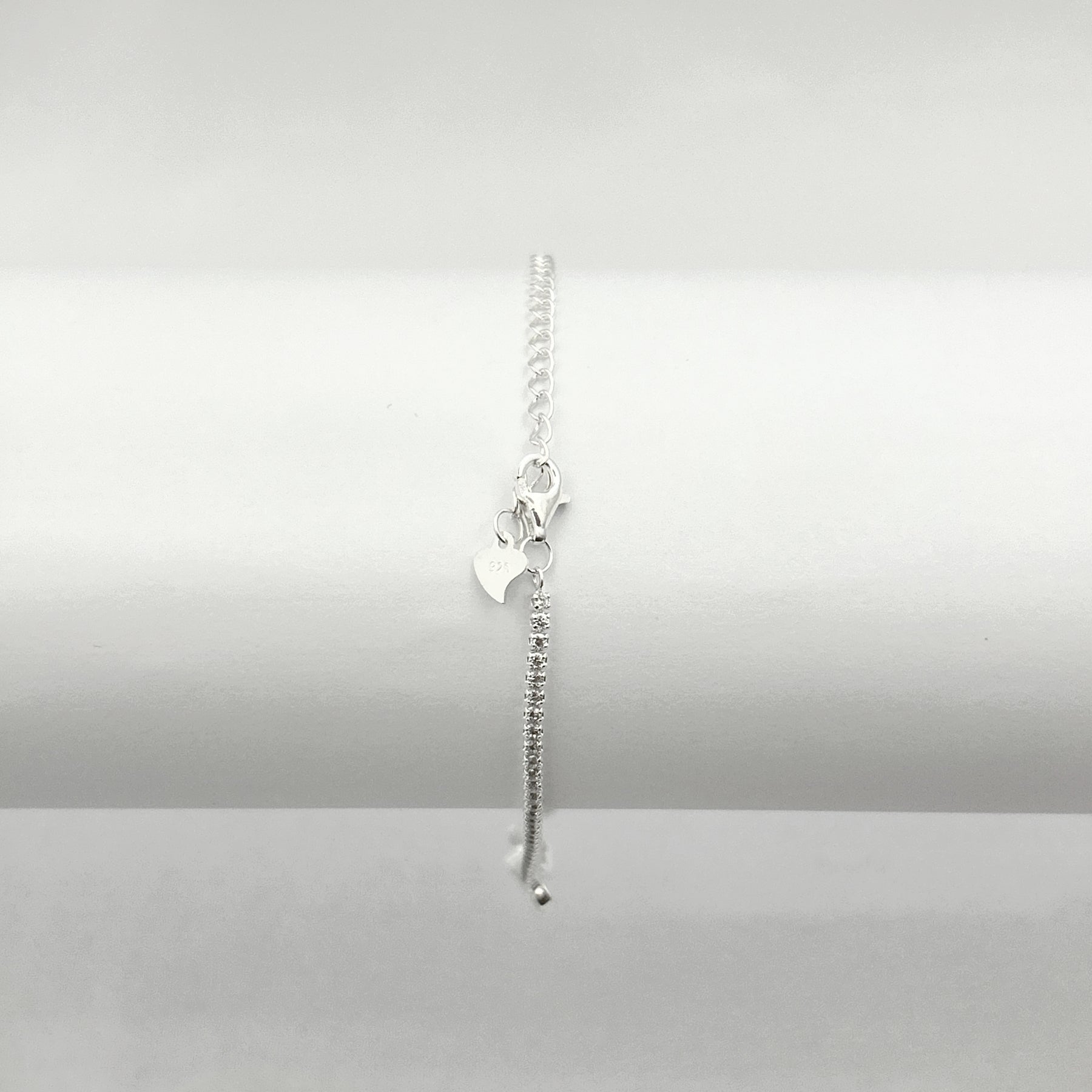 Pulseira Riviera 5 Corações em Madreperola