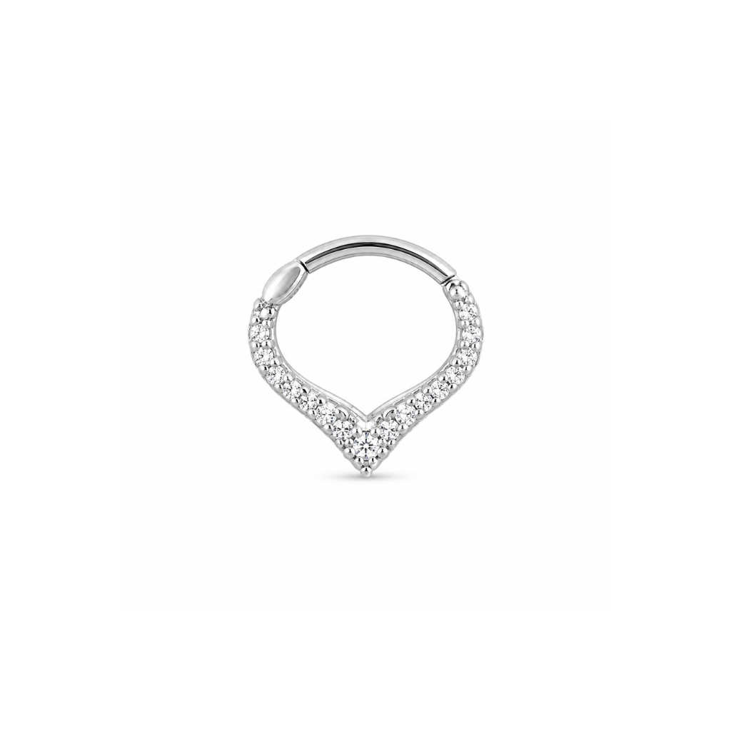 PIERCING TRIANGULAR CRAVEJADO