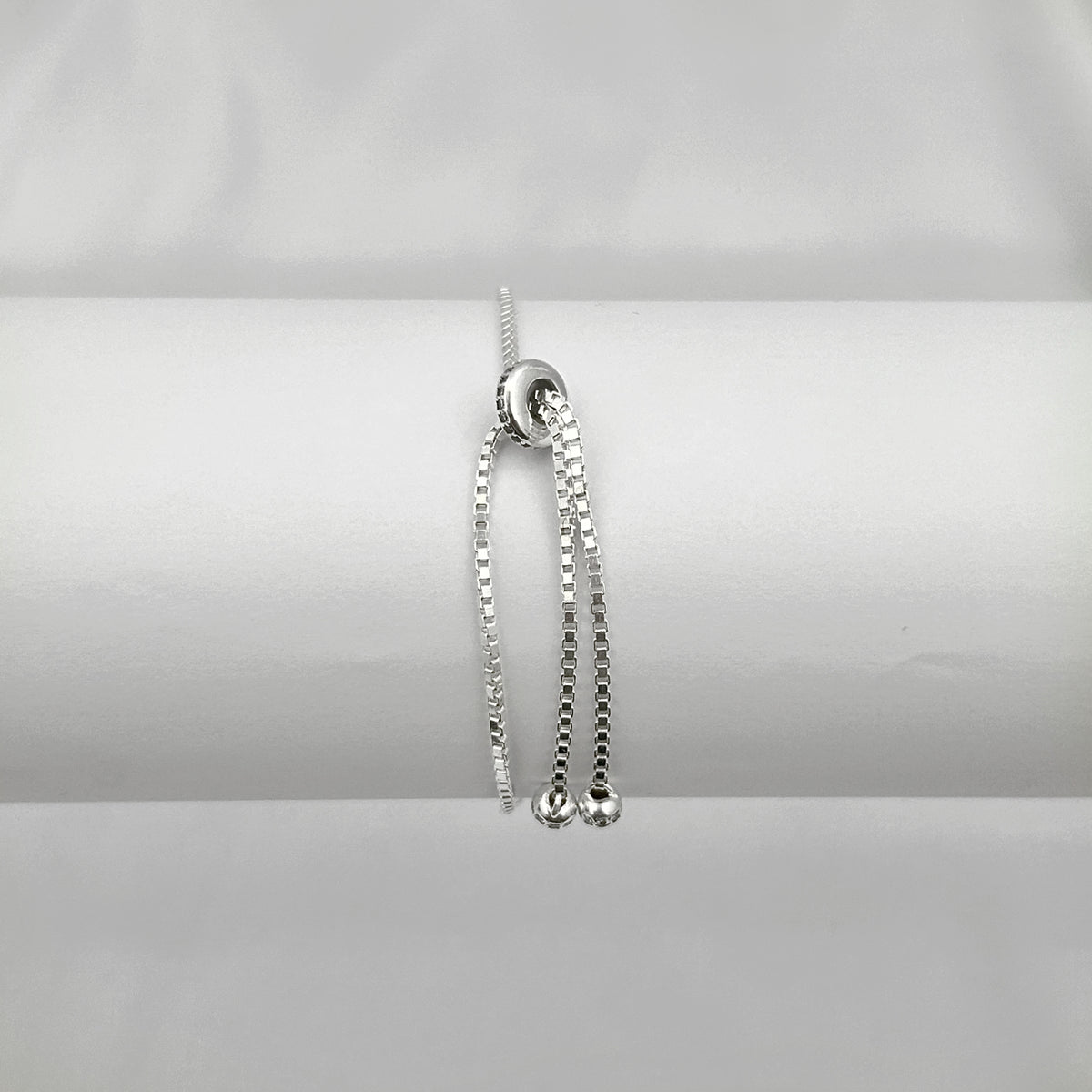 Pulseira Gravatinha Placa Cravejada Luxo (+Fecho Cravejado)