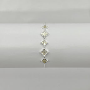 Pulseira Trevos em Madreperola Liso/Cravejado