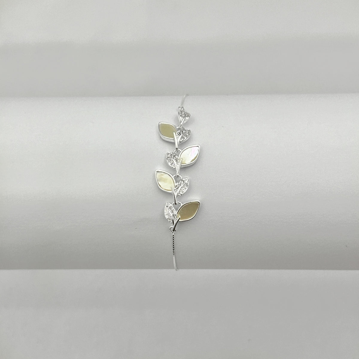 Pulseira Ramo Luxo Cravejado/Madreperola