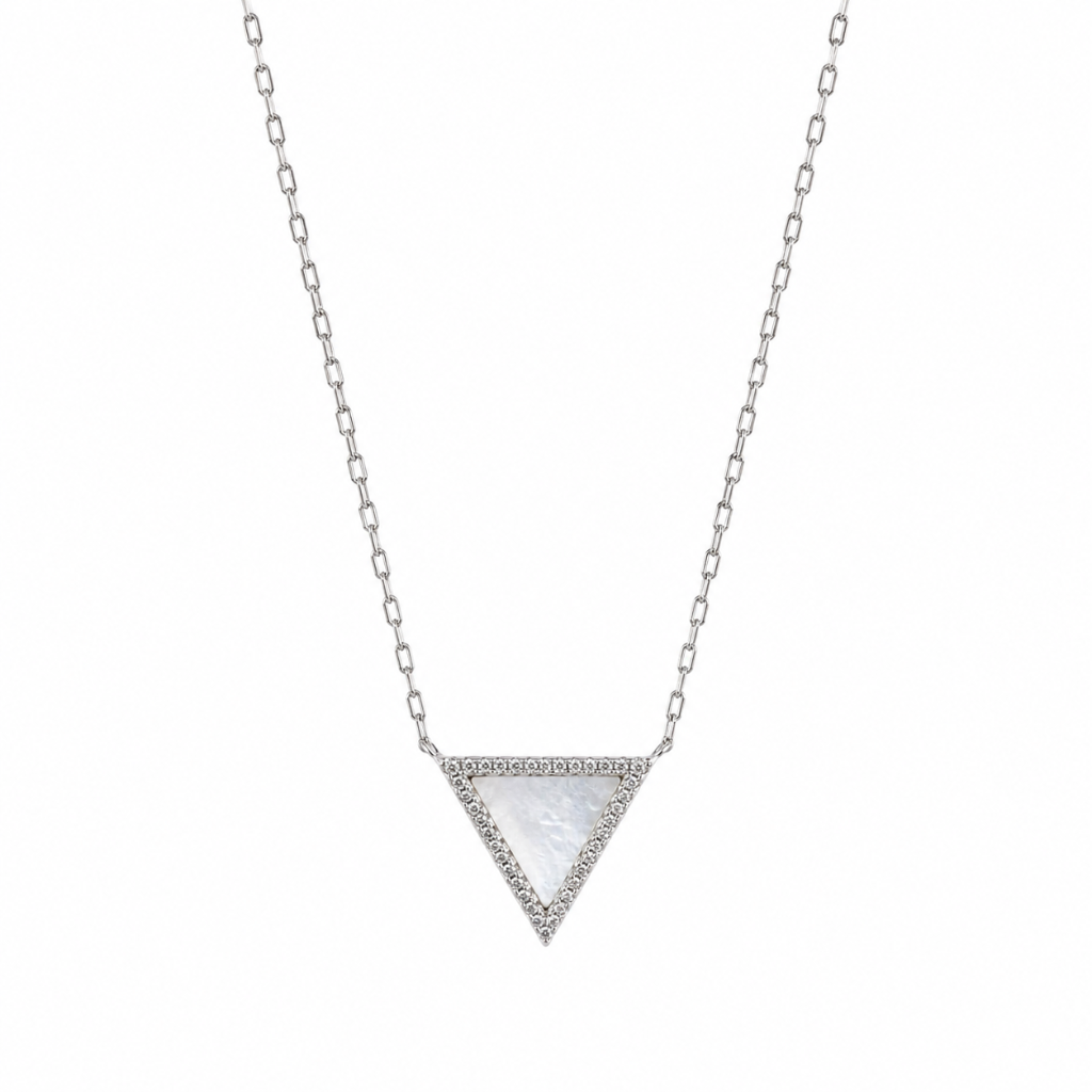 COLAR MADREPÉROLA TRIANGULAR CRAVEJADO 40+5CM